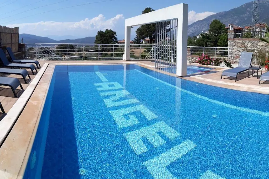 Villa Alya, Spacious 4 Bed Villa With Private Pool Fethiye