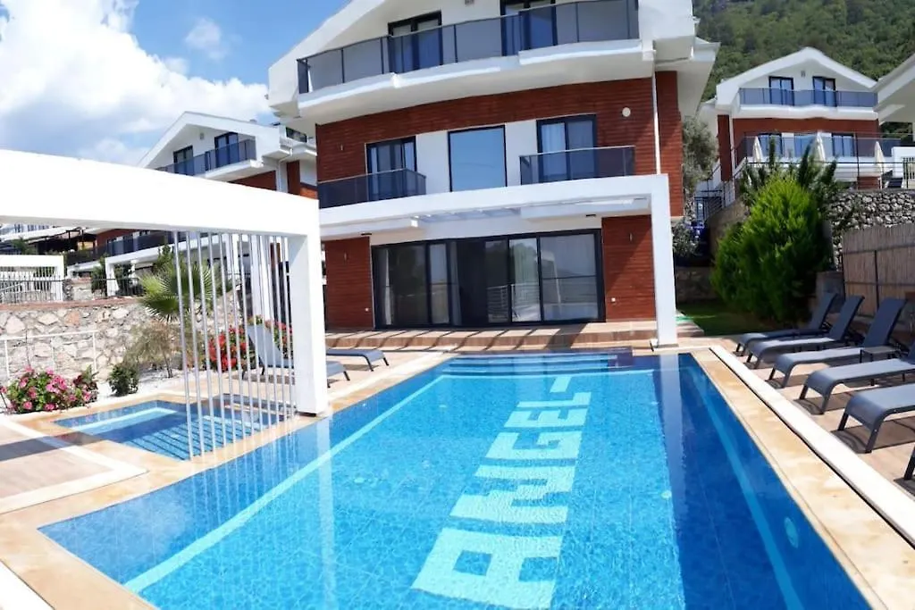 Villa Alya, Spacious 4 Bed Villa With Private Pool Fethiye
