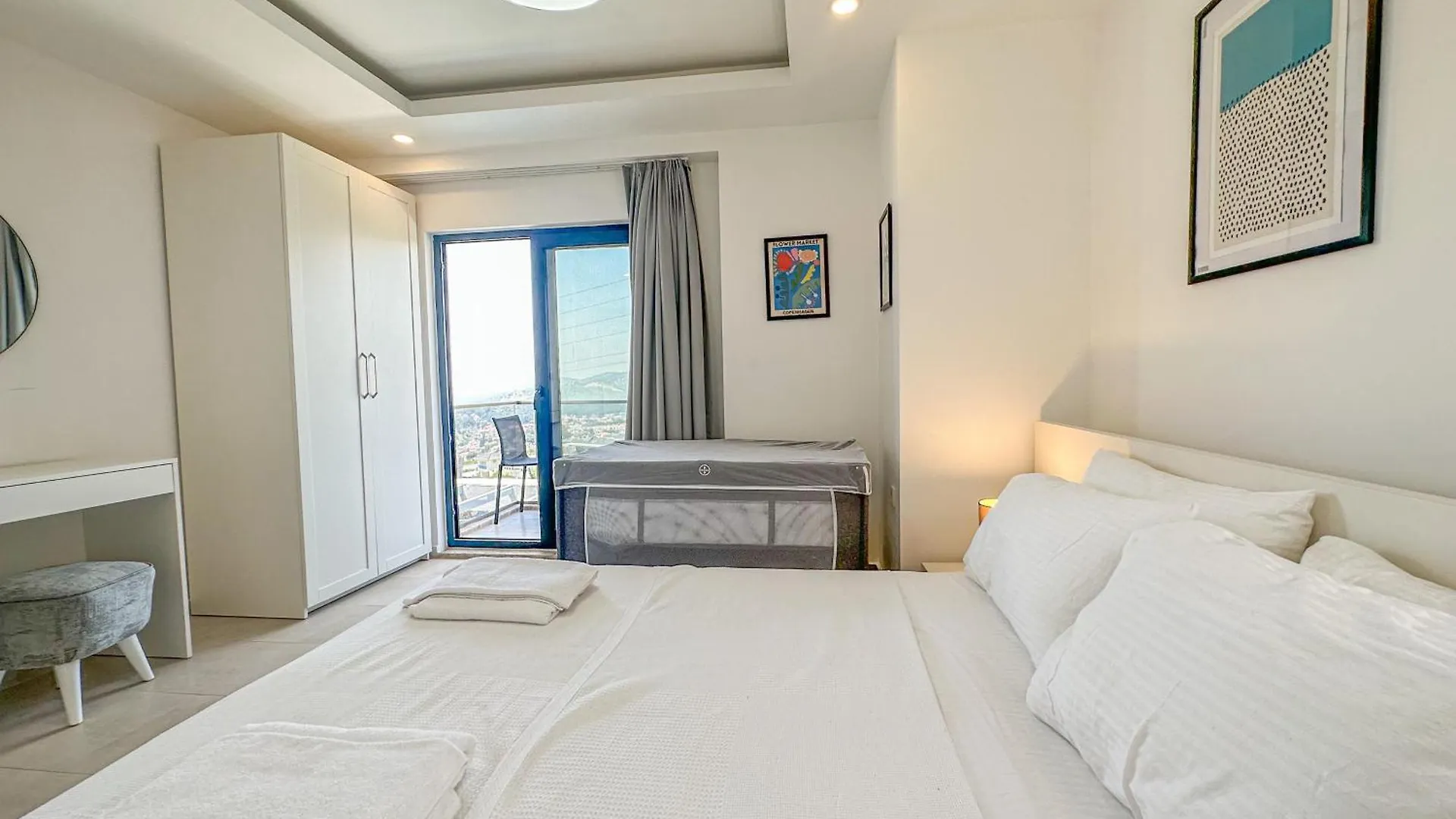 Villa Alya, Spacious 4 Bed Villa With Private Pool Fethiye