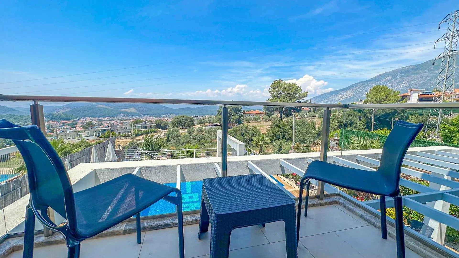 Villa Alya, Spacious 4 Bed Villa With Private Pool Fethiye