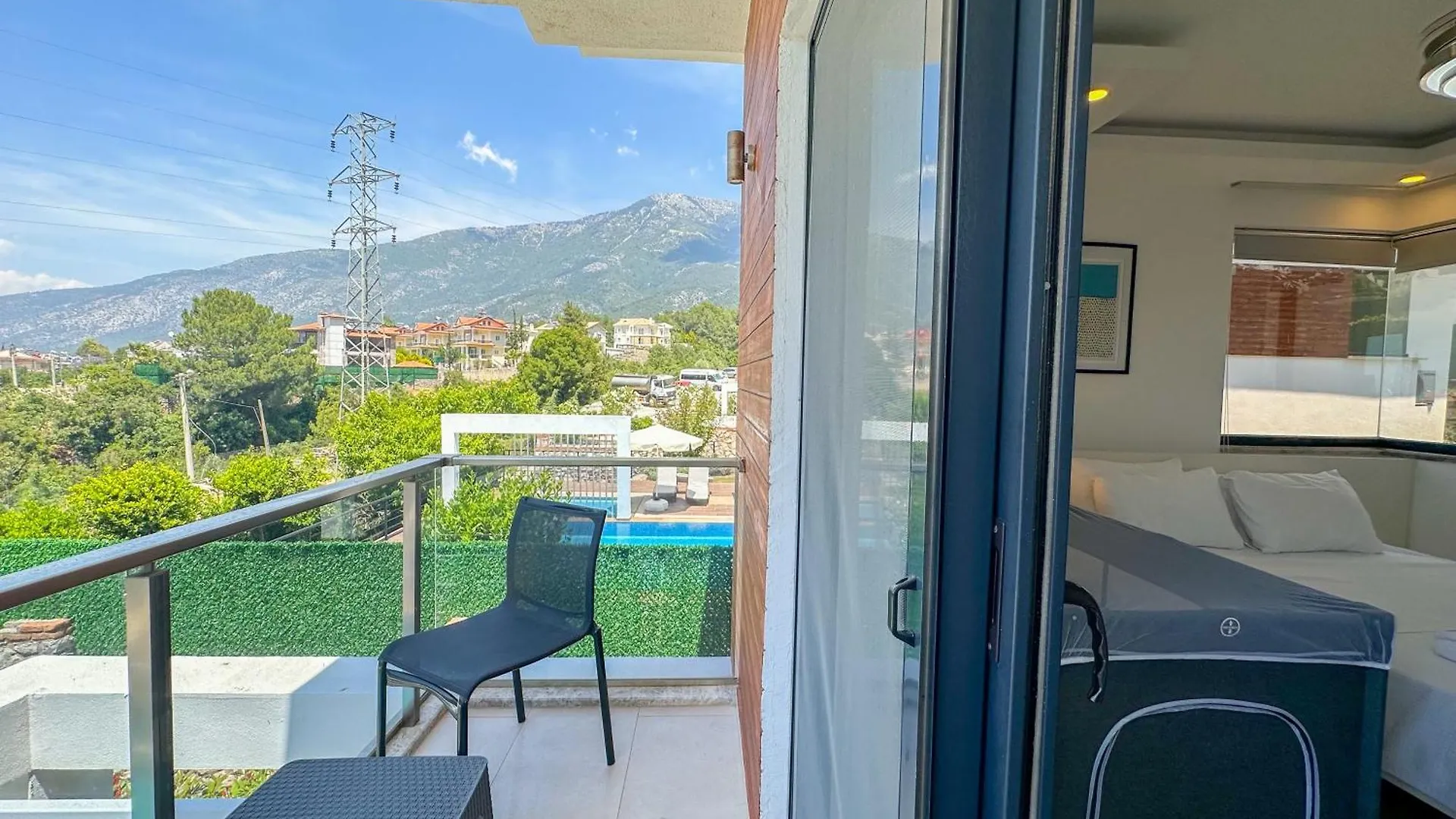 Villa Alya, Spacious 4 Bed Villa With Private Pool Fethiye