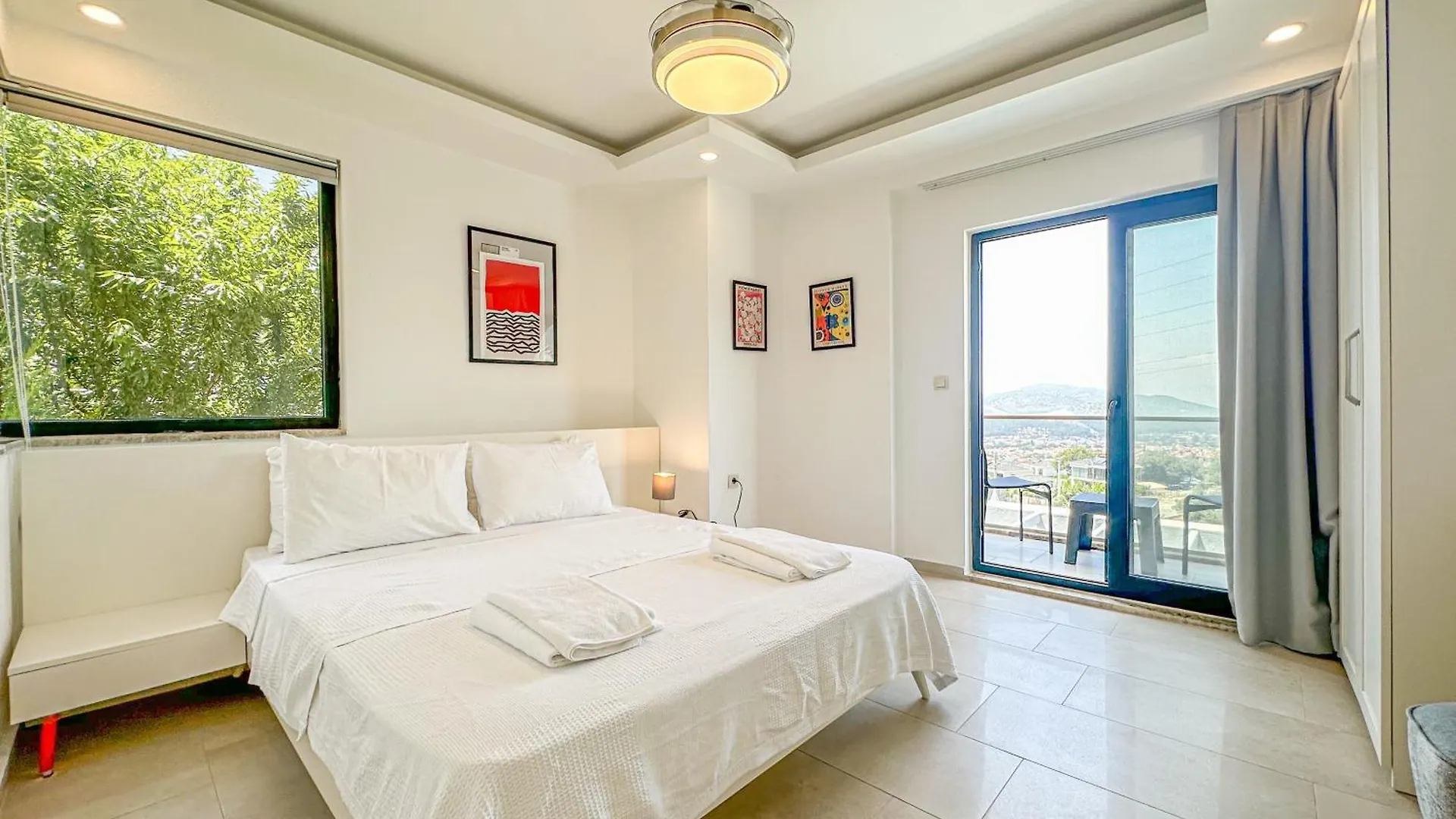 Villa Alya, Spacious 4 Bed Villa With Private Pool Fethiye