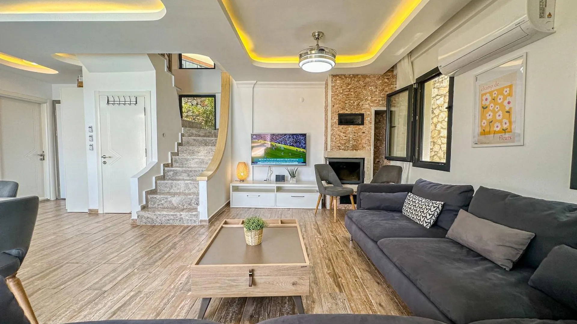 Villa Alya, Spacious 4 Bed Villa With Private Pool Fethiye