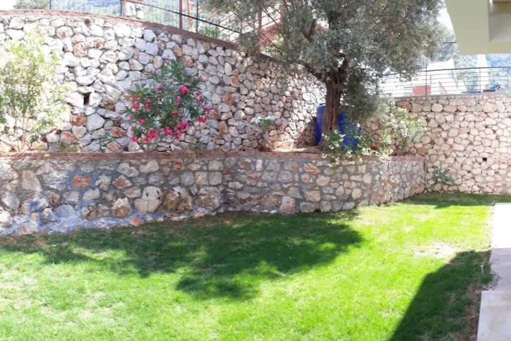 Villa Alya, Spacious 4 Bed Villa With Private Pool Fethiye